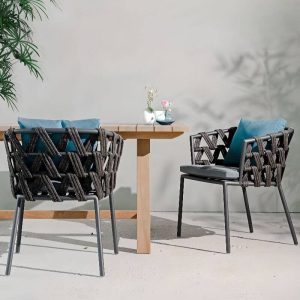 Simplistic Outdoor Arm Chair in Grau mit Aluminium-Metallrahmen, 1 Stuhl mit Kissen, 25"L x 24"B x 30"H