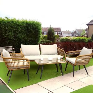 Outdoor-Sofa-Konversationsset mit Glastisch in klar, weiße Leinenstoffpolsterung, 4-teilig, UV-beständig, gepolsterte Rückenlehne, 3-teiliges Set (2 Stühle & 1 Couchtisch)