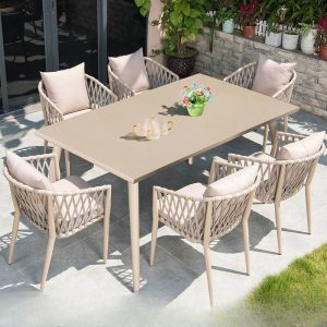Elfenbein 7-teiliger feuersicherer Patio-Esstisch mit gepolsterten Sitzgelegenheiten, minimalistischem Stil und Stühlen & Tisch, 63"L x 35,5"B x 28,3"H, Tisch & 6 Stühle