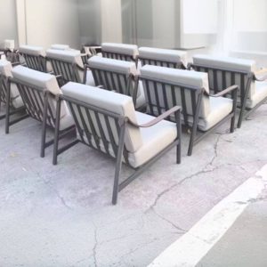 Trendy wasserfeste Metallsofa für 1 Person mit schwarzem Rahmen, Kissen und 1 Stück, 1-Sitzer Sofa