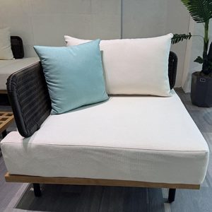 Weiße Legierung Sofa, wasserdicht mit Kissen für 1, trendiger Stil, Kissen, einzelner Stuhl ohne Armlehnen