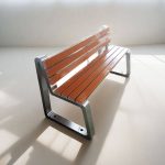 Art Deco Patio Bank mit Metallrahmen, Rücken, Sepiafarbe und feuchtigkeitsbeständig, 79"L x 23"B x 30"H