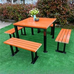 Simplistischer Outdoor-Esstisch mit Tintenmetallrahmen, 31,5"L x 31,5"B x 29,5"H, ohne Stühle