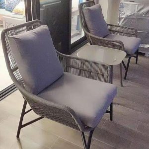 Schwarze Legierung wasserdichtes Sofa für 1 Person, trendig mit Kissen und Polster, Kaffee, 1-Sitzer Sofa