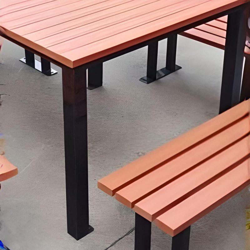 Simplistischer Outdoor-Esstisch mit Tintenmetallrahmen, 31,5"L x 31,5"B x 29,5"H, ohne Stühle