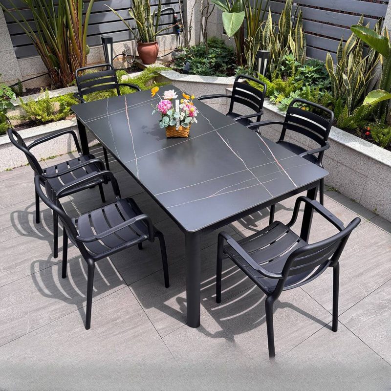 Outdoor-Essset mit Sitzmöbeln aus Legierung, 7-teilig, Tischplatte in Mitternachtsschwarz, UV-geschützt, Stuhl & Tisch, einfacher Stil, Schwarz, 71"L x 35"B x 29"H, Tisch & 6 Stühle