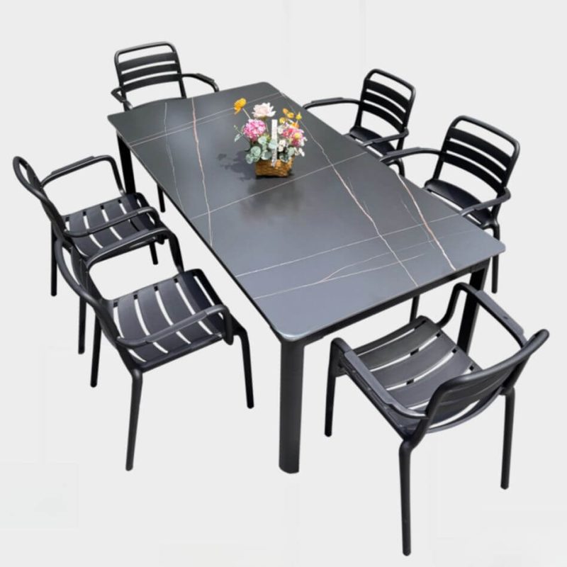 Outdoor-Essset mit Sitzmöbeln aus Legierung, Tischplatte in Mitternachtsschwarz, UV-geschützt, 5-teiliges Set, Stuhl & Tisch, einfacher Stil, Schwarz, 47"L x 31"B x 29"H, Tisch & 4 Stühle