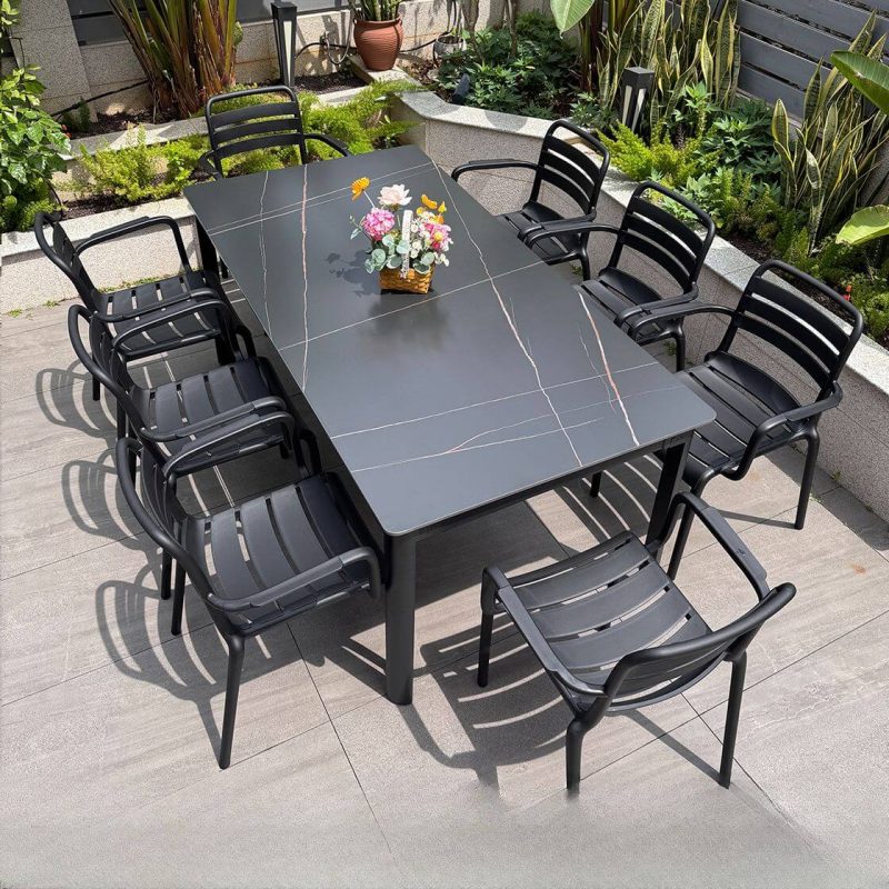 9-teiliges Outdoor-Essset mit Sitzmöbeln aus Legierung, Tischplatte in Mitternachtsschwarz, UV-geschützt, Stuhl & Tisch, einfacher Stil, Schwarz, 71"L x 35"B x 29"H, Tisch & 8 Stühle