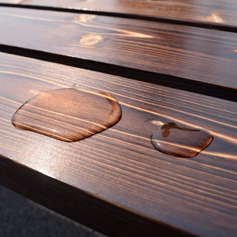 Outdoor-Picknicktisch in natürlicher Farbe mit Sonnenschirmloch, rechteckiger Tischplatte aus recyceltem Holz und einfachem Stil, Natur, 51"L x 59"B x 28"H