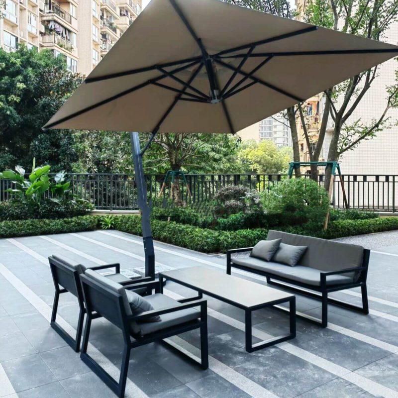 Patio-Sofa-Sitzgruppe mit Metall-Tischplatte, Textilbezug, 4-teilig, Ink-Tisch, Sofa inklusive, graue Kissen, UV-beständig, 4-teiliges Set (2 Stühle & 1 3-Personen-Sofa & 1 Couchtisch)