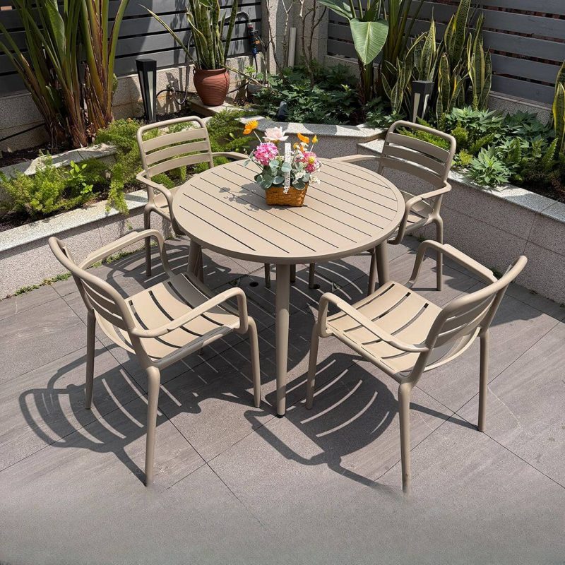 Outdoor-Esstischset mit Legierungssitz, Tischplatte in Tan, UV-geschützt, 5-teiliges Set, Stuhl & Tisch, einfacher Stil, 35,4"L x 35,4"B x 28,3"H, Tisch & 4 Stühle