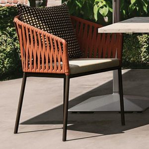Edelstahl Gartenarmlehnenstuhl, Beige Polsterung, inklusive Kissen, minimalistisch, 1 Stuhl, 24"L x 24"B x 33"H