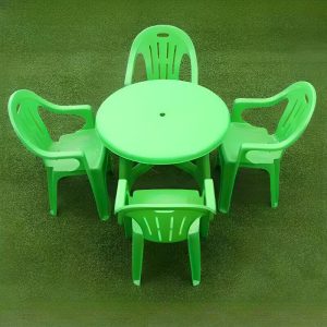 Outdoor-Esstischset in Kreide mit Polymer-Sitz, wetterfest, 5-teilig, Stuhl, einfacher Stil, Tisch, Weiß, 47,2"L x 47,2"B x 27,6"H, Tisch & 4 Stühle