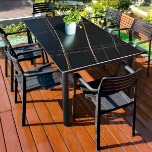 Outdoor-Esstisch mit feuerfesten Polymer-Sitzmöbeln, 7-teiliges Set, Mitternachtsschwarzer Tisch und Stuhl, einfacher Stil, 63"L x 35"B x 29"H, Tisch & 6 Stühle