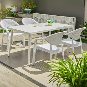 Outdoor-Esstischset mit Kreidetischplatte, flammhemmende Polymerverbund-Sitzfläche, 7-teiliges Set mit Stuhl, schlichter Stil und Tisch, 63"L x 35,5"B x 28,3"H, Tisch & 6 Stühle