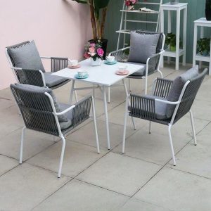 Gepolstertes, rostbeständiges Outdoor-Esstischset, Kreide, 5-teilig, Stuhl, einfacher Stil, Tisch, Grau-Weiß, Tisch & 4 Stühle