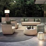 Outdoor-Sofa-Konversationsset mit Textilbezug, weißem Tisch und olivgrünen Kissen, 4-teiliges Set (2 Stühle & 1 3-Personen-Sofa & 1 Couchtisch)