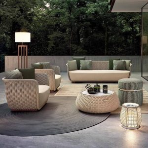 Outdoor-Sofa-Konversationsset mit Textilbezug, weißem Tisch und olivgrünen Kissen, 4-teiliges Set (2 Stühle & 1 3-Personen-Sofa & 1 Couchtisch)