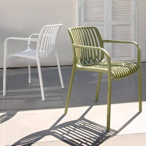 Klares Outdoor-Essset mit Polymer-Sitz, 7-teiliges Set, wetterfestes Design mit Stuhl, einfacher Stil und Tisch, Weiß, 59"L x 35"B x 28"H, Tisch & 6 Stühle