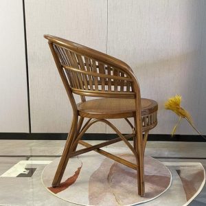 Trendy Outdoor Arm Chair mit Rattan-Rücken, Rustikales Braun, UV-beständig, 1 Stuhl, 26"L x 21"B x 33"H