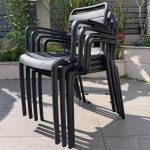 Graues Outdoor-Essset mit Sitzmöbeln aus Legierung, 7-teilig, UV-geschützt, Stuhl & Tisch, einfacher Stil, Grau, 63"L x 35"B x 29"H, Tisch & 6 Stühle