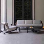 Loveseat mit Schaumstoffpolsterung in schwarzem Rahmen für 2 Personen, UV-beständig, trendiger Stil, Kissen inklusive, 1 Stück, Loveseat