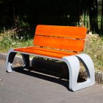 Art-Deco-Gartenbank mit Rücken in Sepia, feuchtigkeitsbeständigem Holz, 70.9"L x 19.7"B x 27.6"H