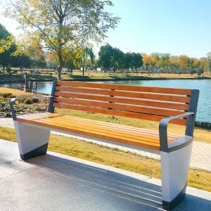 Holzfarbe Patiobank im einfachen Stil mit gebogenem Arm, Rücken und Ingenieurholz, Arm inbegriffen, 71"L x 21"B x 31"H